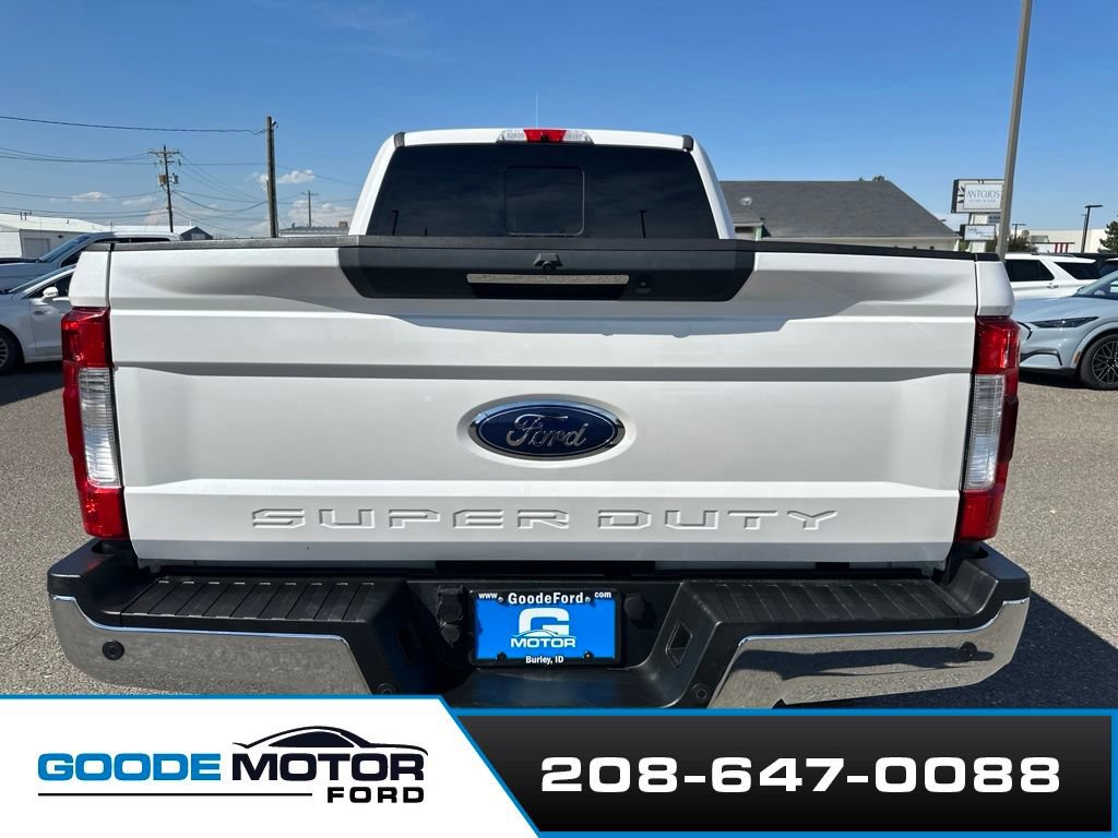 Used 2017 Ford F350 Lariat w/ Lariat Ultimate Package AWD/4WD image 6
