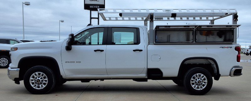 Used 2025 Chevrolet Silverado 2500 W/T w/ WT/CX Safety Package AWD/4WD image 6