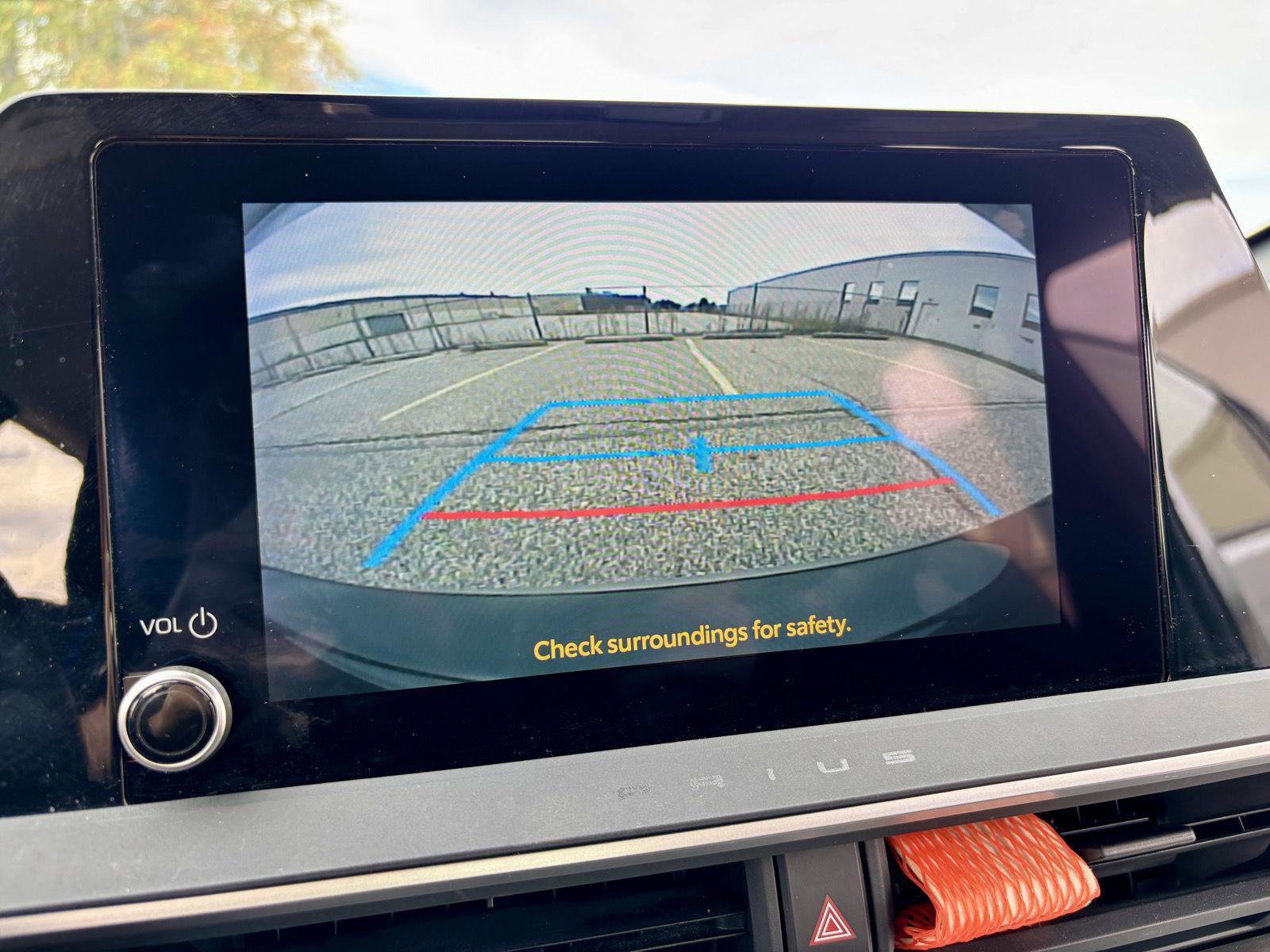 Used 2024 Toyota Prius LE image 10