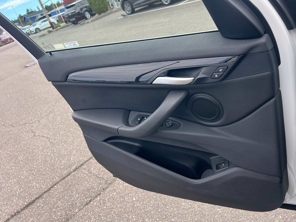 Used 2018 BMW X1 sDrive28i FWD image 19