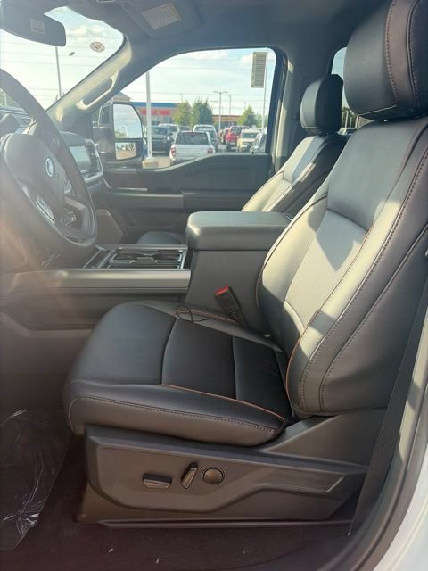 New 2026 Ford F350 Lariat w/ Black Appearance Package AWD/4WD image 24