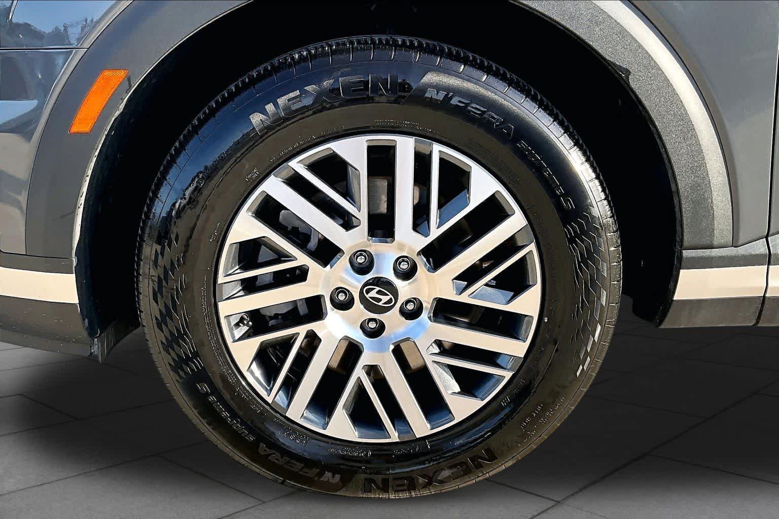 Certified 2026 Hyundai Palisade SEL AWD/4WD image 9