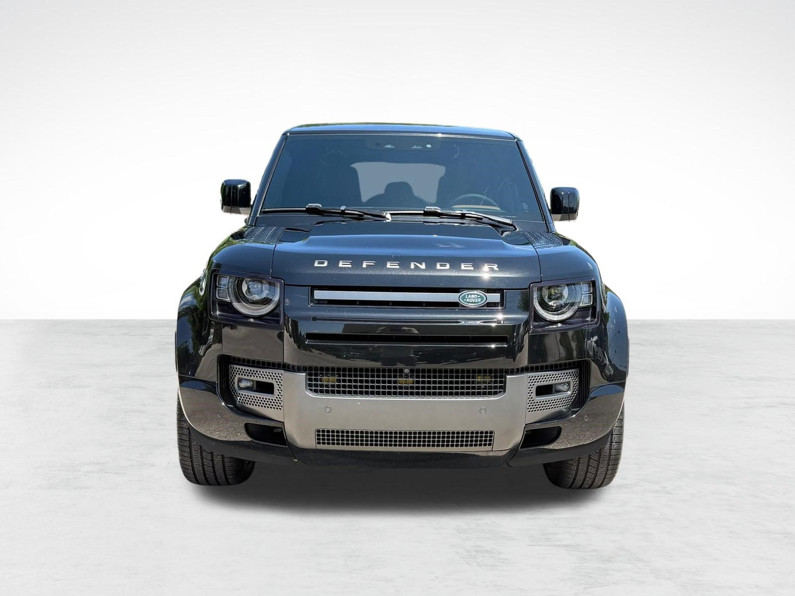Used 2023 Land Rover Defender 110 V8 AWD/4WD image 6