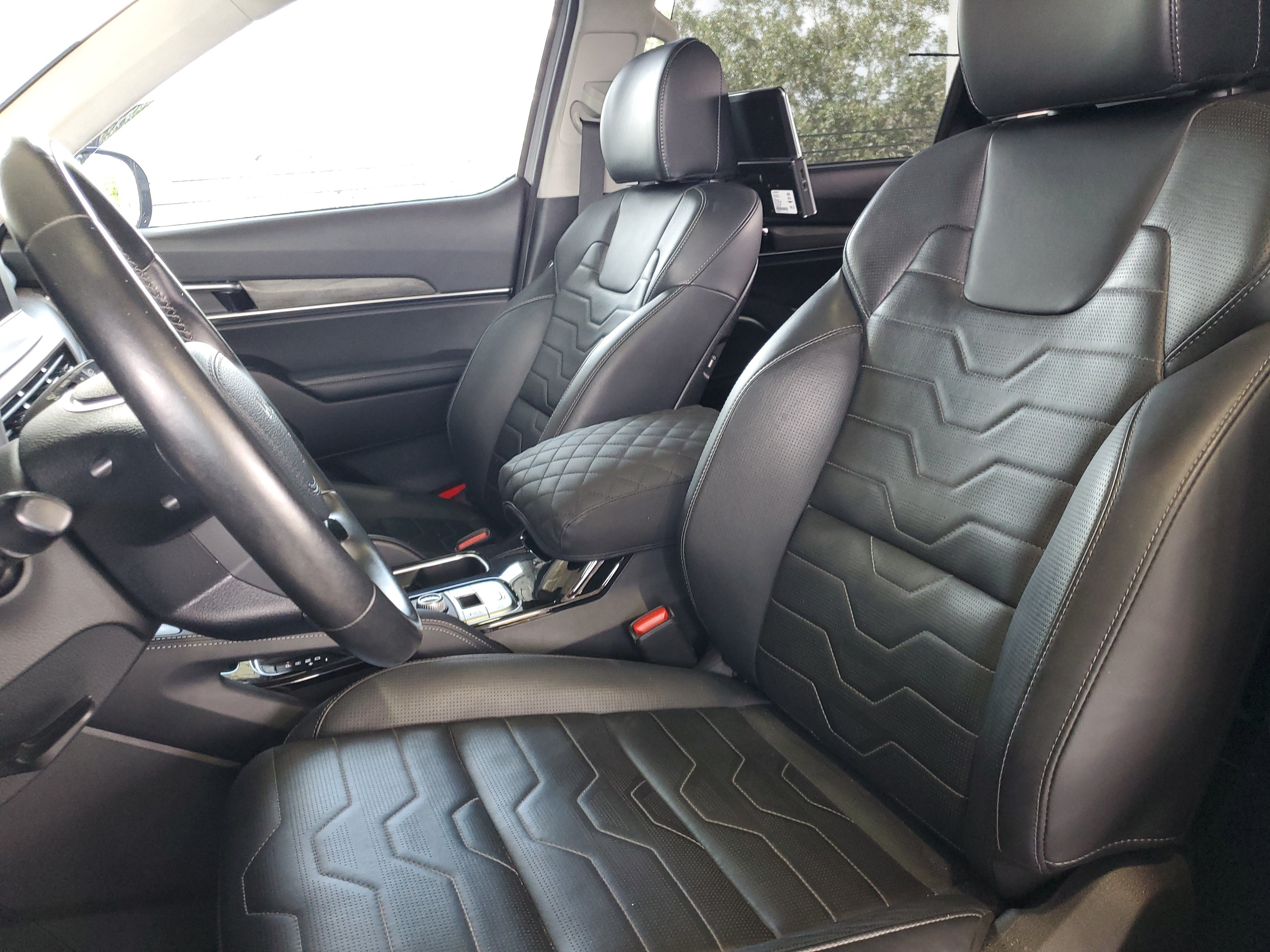 Used 2022 Kia Telluride SX w/ SX Prestige Package AWD/4WD image 18