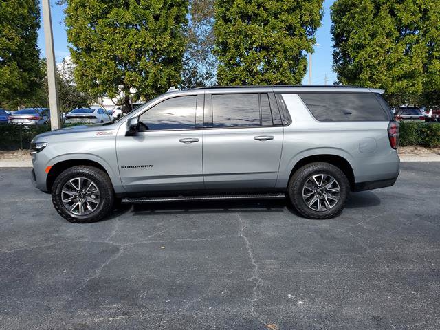 Used 2024 Chevrolet Suburban Z71 w/ Luxury Package image 2