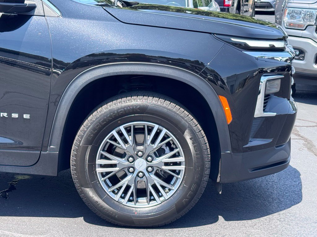 Used 2024 Chevrolet Traverse LT FWD image 44