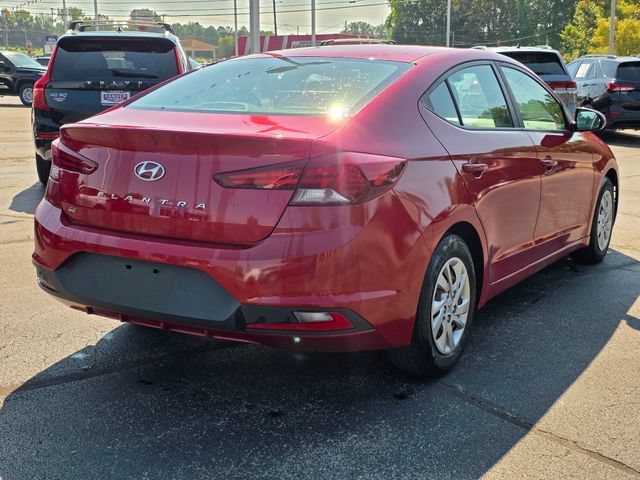 Used 2020 Hyundai Elantra SE w/ Cargo Package (C1) FWD image 11