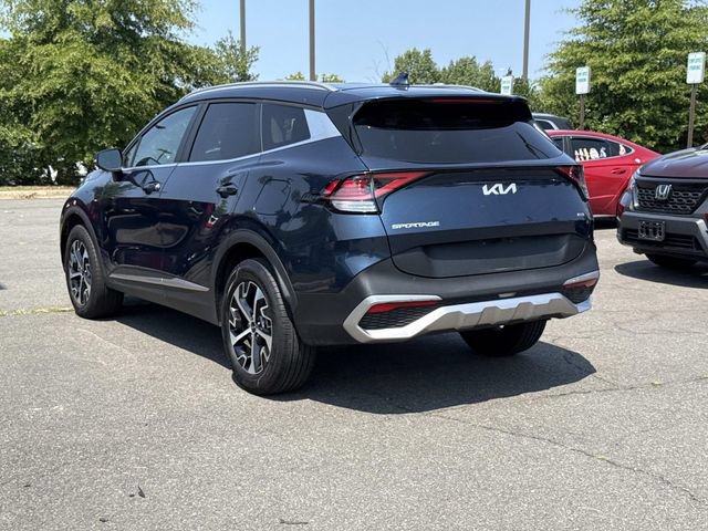 Used 2023 Kia Sportage EX AWD/4WD image 4