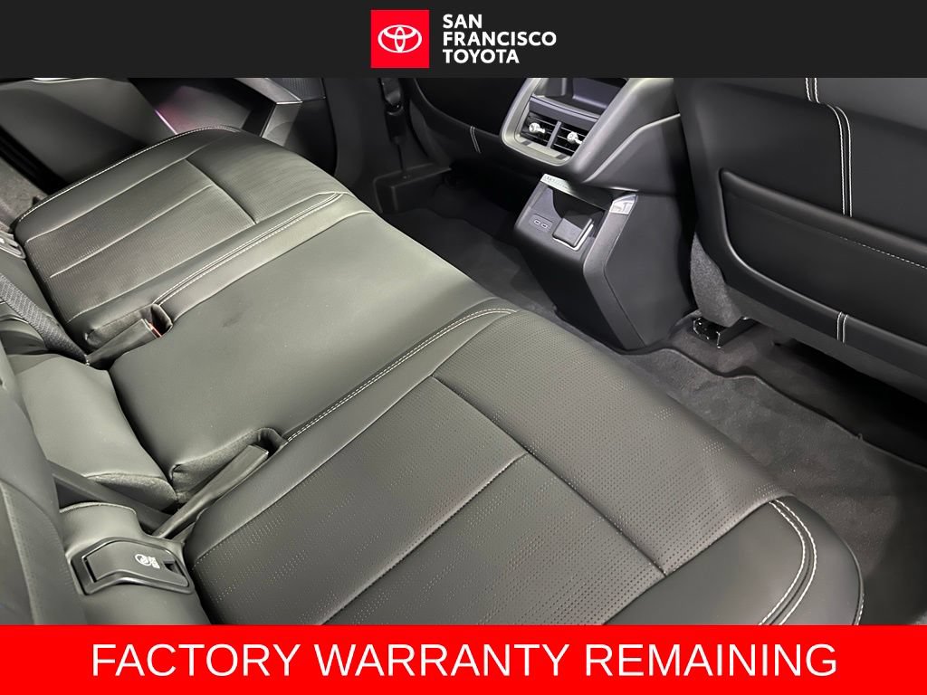 Used 2024 Cadillac Lyriq Luxury RWD image 20