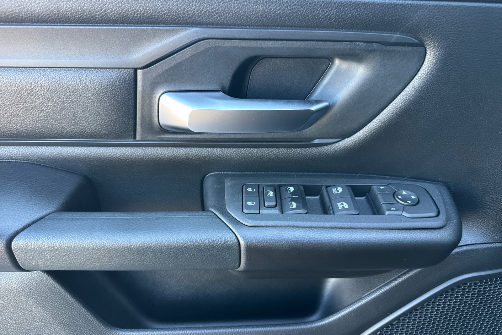 New 2026 RAM 1500 Express AWD/4WD image 10