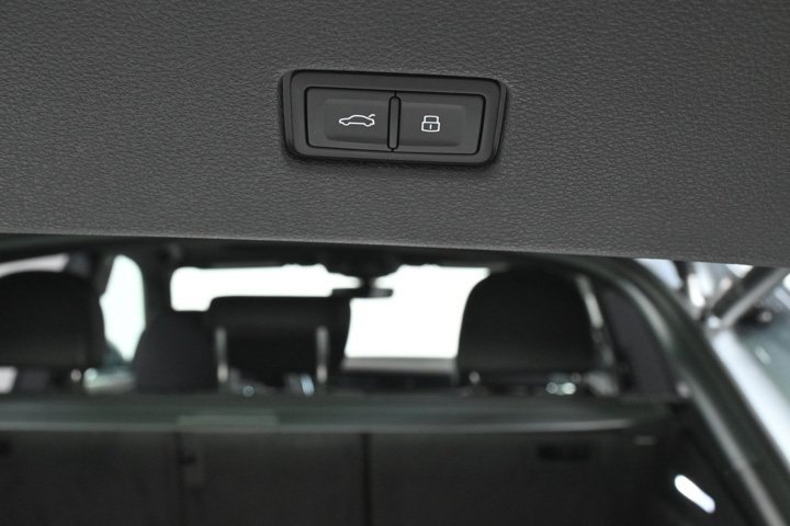 New 2025 Audi Q8 Premium Plus image 24