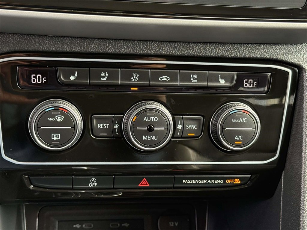 Used 2022 Volkswagen Atlas SEL Premium image 19