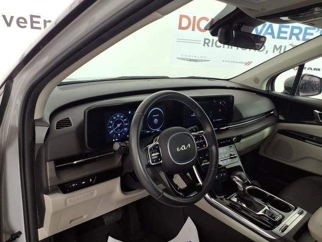 Used 2024 Kia Carnival SX FWD image 13