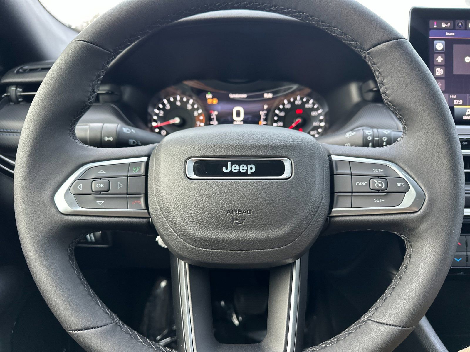 New 2026 Jeep Compass Latitude AWD/4WD image 22