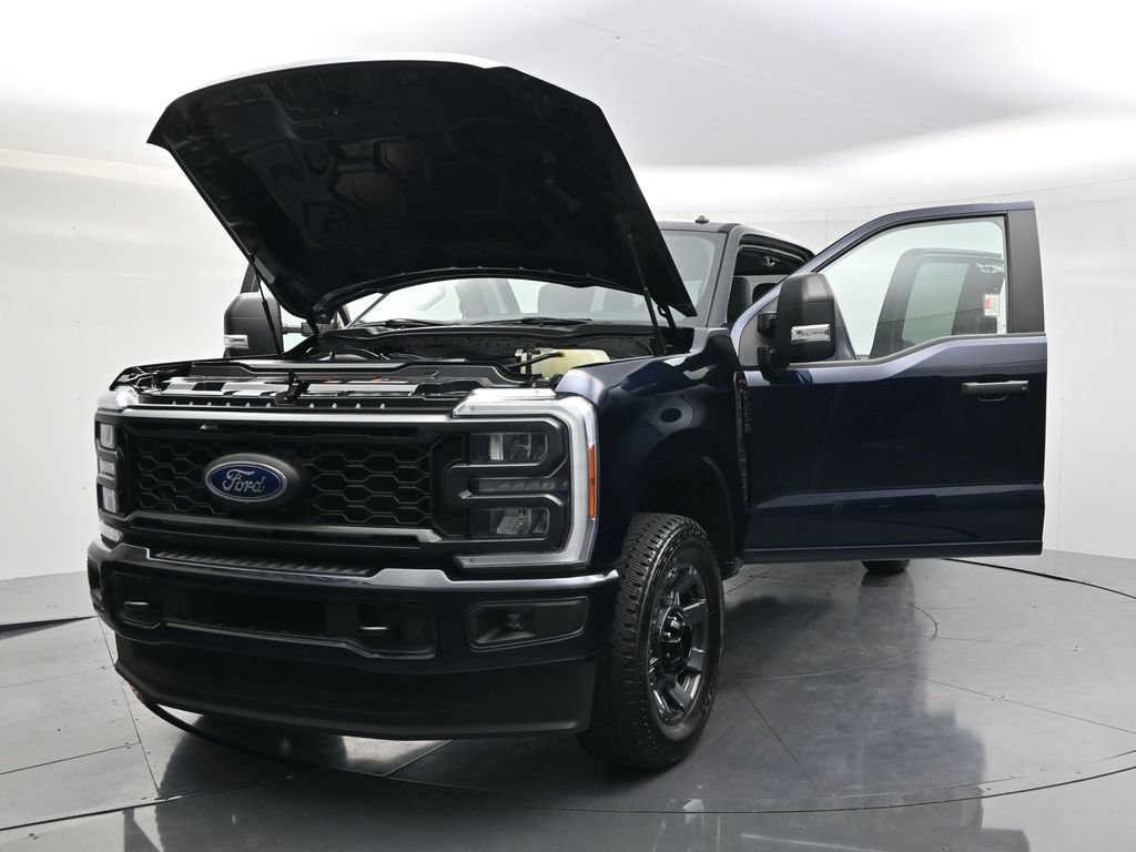 Used 2023 Ford F250 XL w/ STX Appearance Package AWD/4WD image 57
