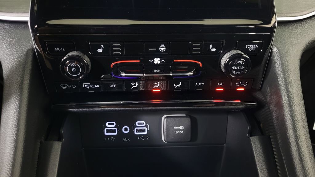 New 2025 Jeep Grand Cherokee Limited image 23