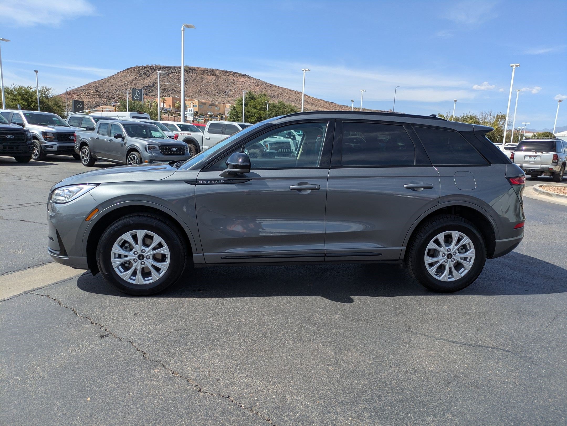 Used 2023 Lincoln Corsair Reserve w/ Equipment Group 201A AWD/4WD image 6