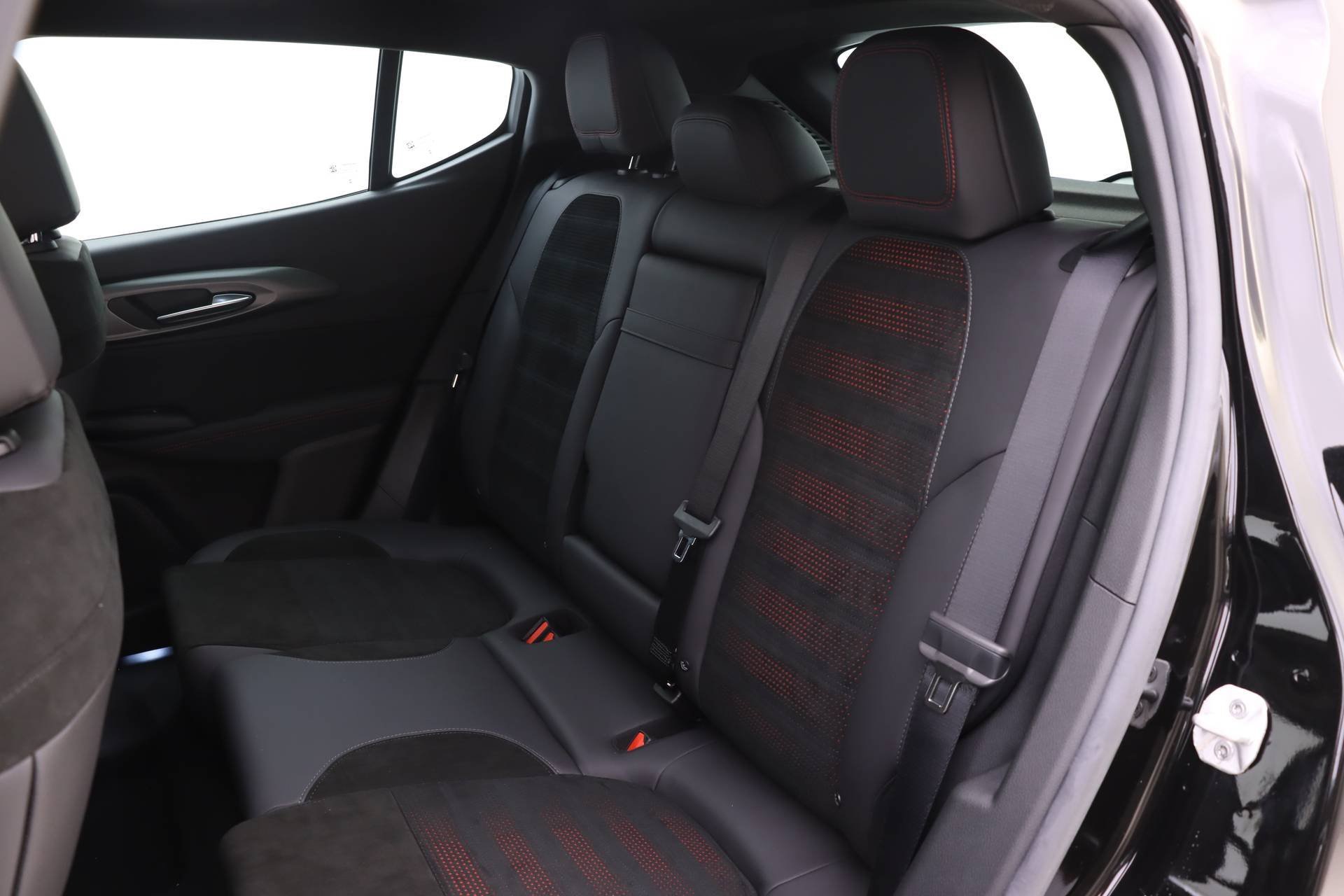 New 2024 Alfa Romeo Tonale Veloce w/ Active Assist Package image 10