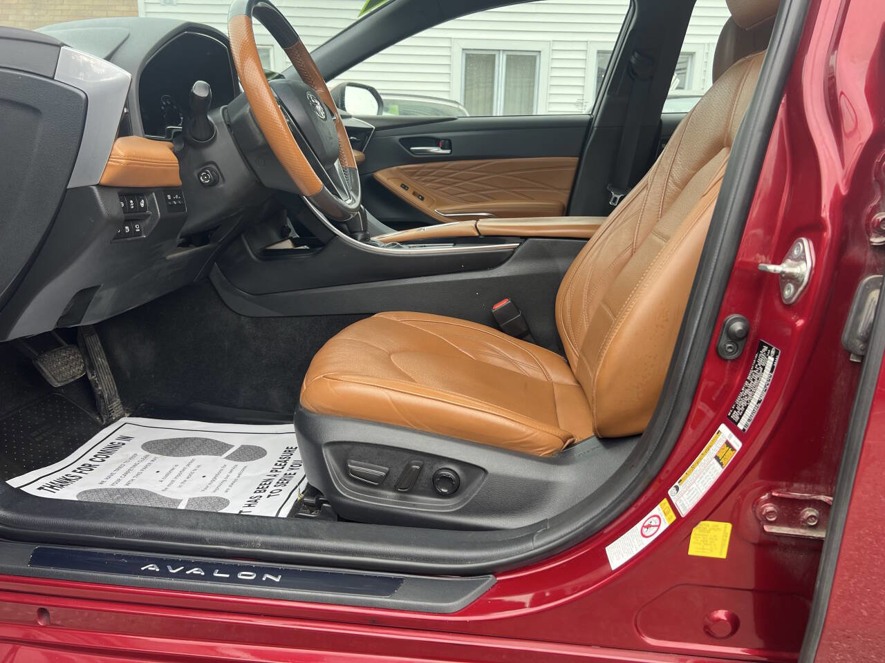 Used 2019 Toyota Avalon Limited w/ Advanced Safety Package image 24