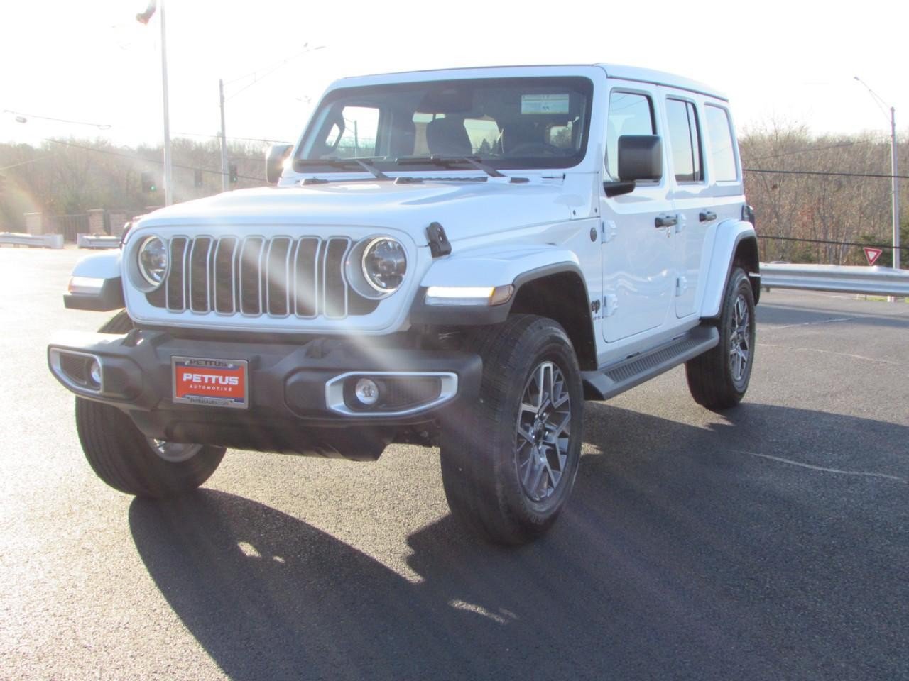 New 2026 Jeep Wrangler Unlimited Sahara AWD/4WD image 3