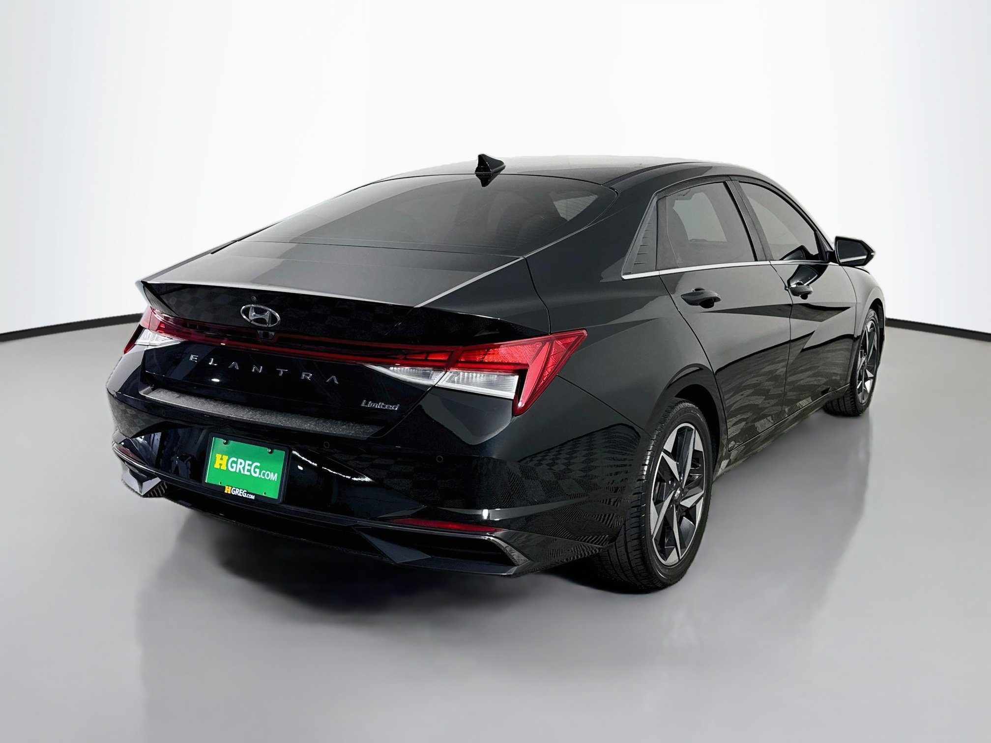 Used 2021 Hyundai Elantra Limited FWD image 10