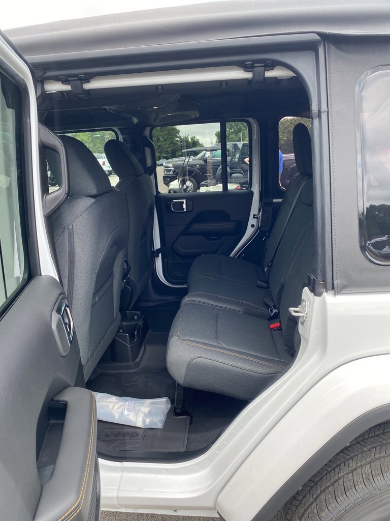 New 2025 Jeep Wrangler Sahara image 18