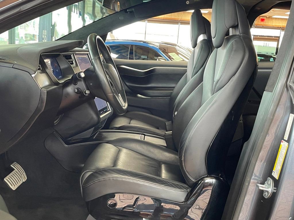 Used 2016 Tesla Model X Performance image 12