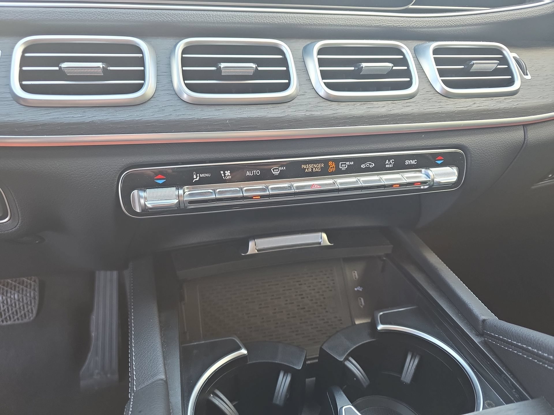 Certified 2026 Mercedes-Benz GLE 450 4MATIC image 24