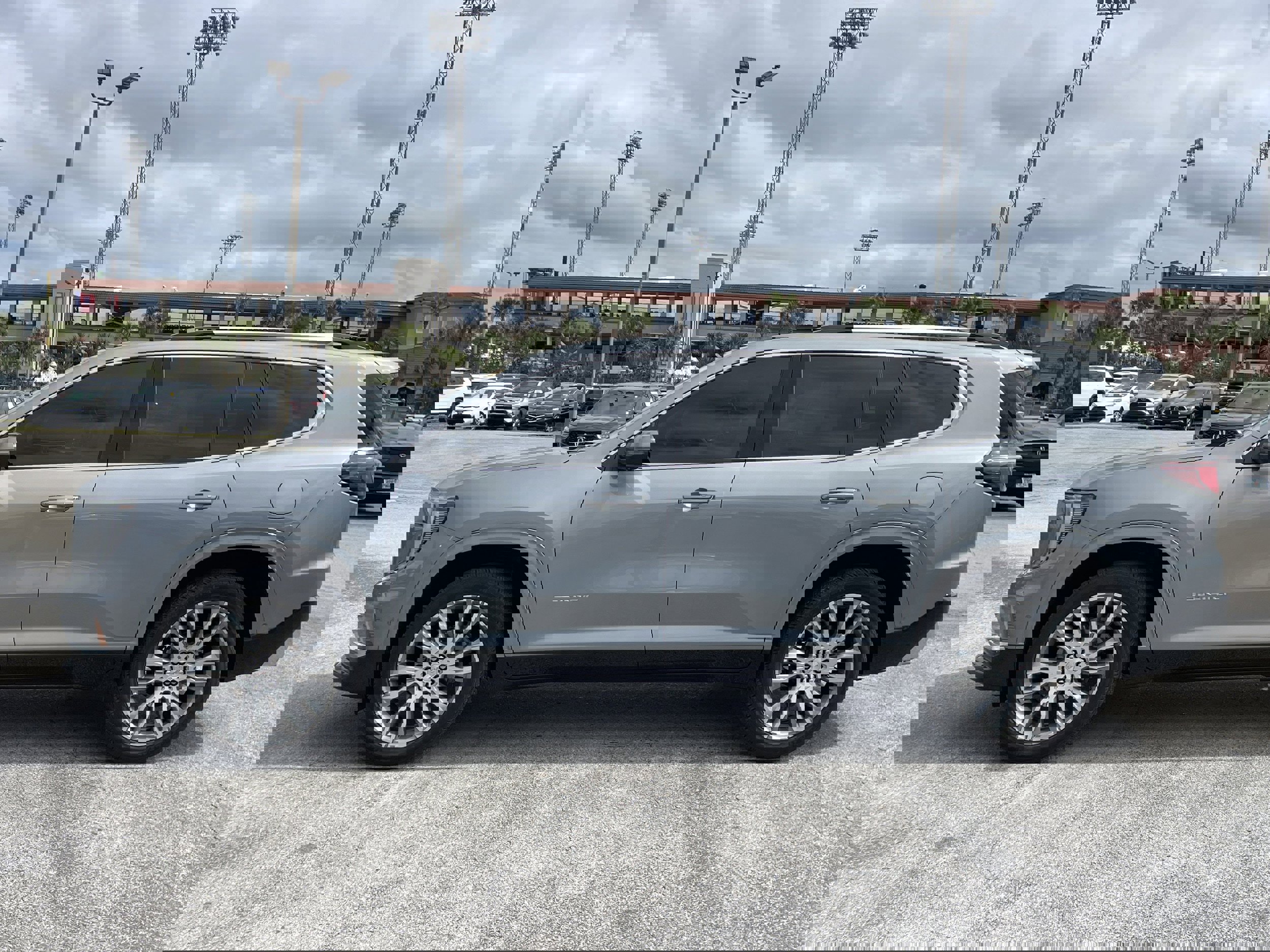 Certified 2025 GMC Acadia Denali w/ Super Cruise Package image 6