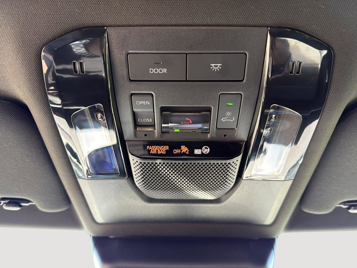 Used 2025 Lexus GX 550 w/ Accessory Package (Z1) image 19