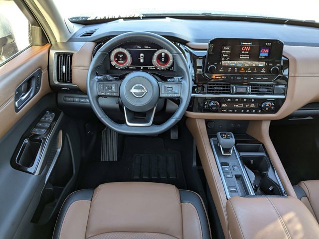 New 2025 Nissan Pathfinder Platinum w/ Cargo Package image 18