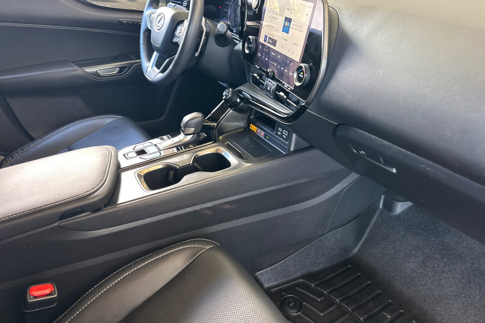 Certified 2024 Lexus NX 350h AWD image 13