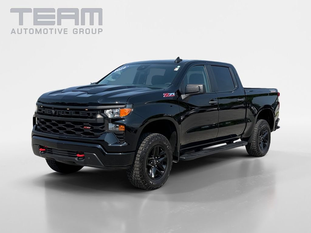 Used 2024 Chevrolet Silverado 1500 Custom Trail Boss AWD/4WD image 3