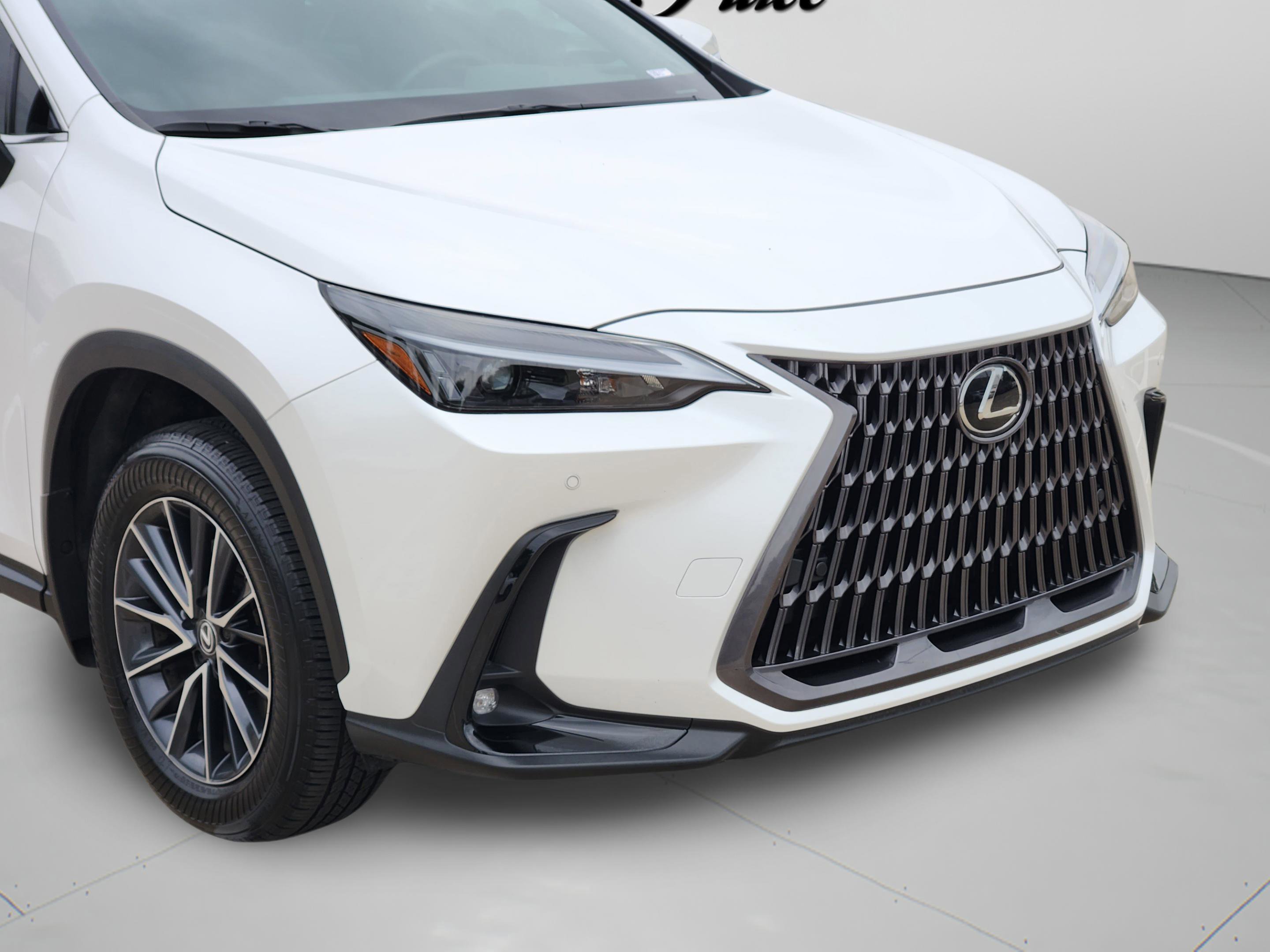 Used 2025 Lexus NX 250 FWD w/ Accessory Package (2T) image 34