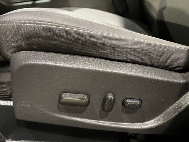 Used 2018 Ford Escape SE w/ SE Sync 3 Package image 34