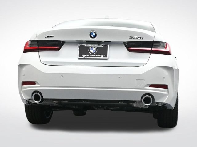 New 2026 BMW 330i xDrive Sedan w/ Premium Package AWD/4WD image 33