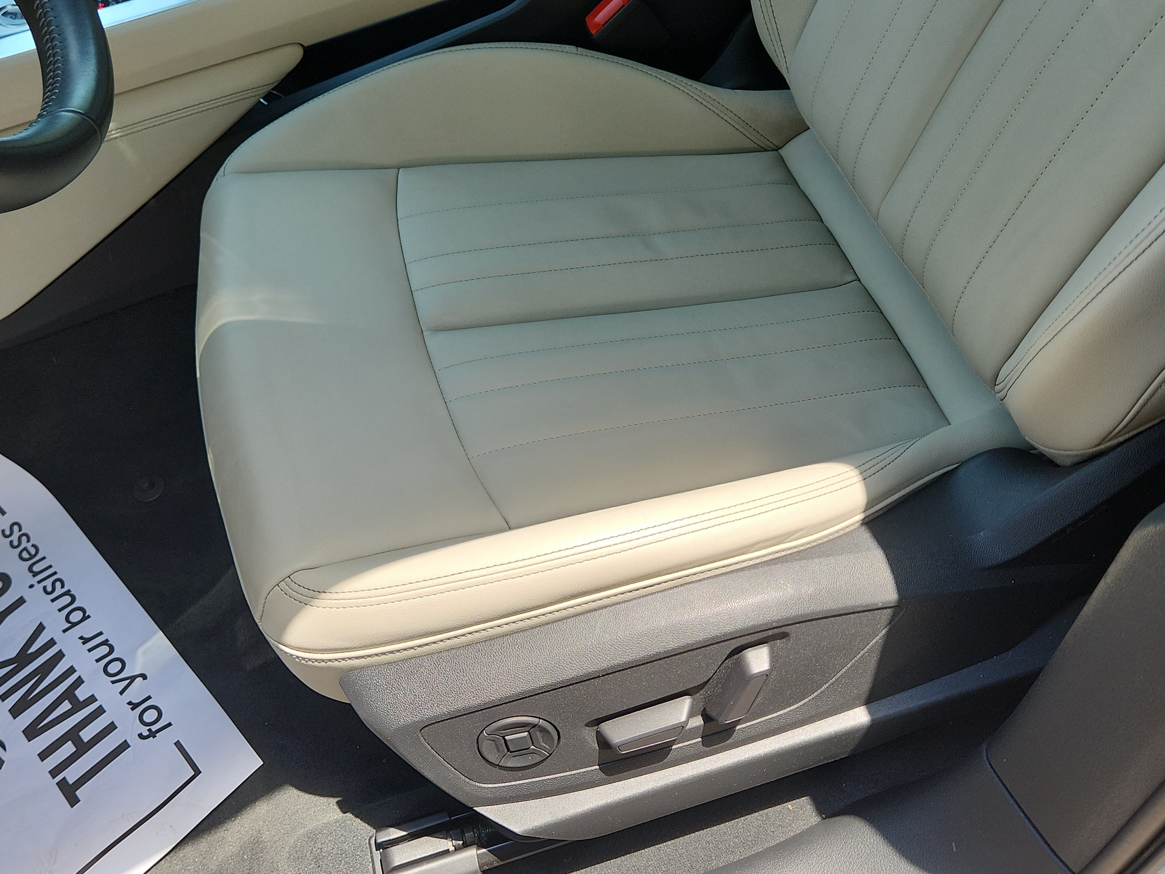 Used 2021 Audi e-tron Premium w/ Convenience Plus Package AWD/4WD image 7