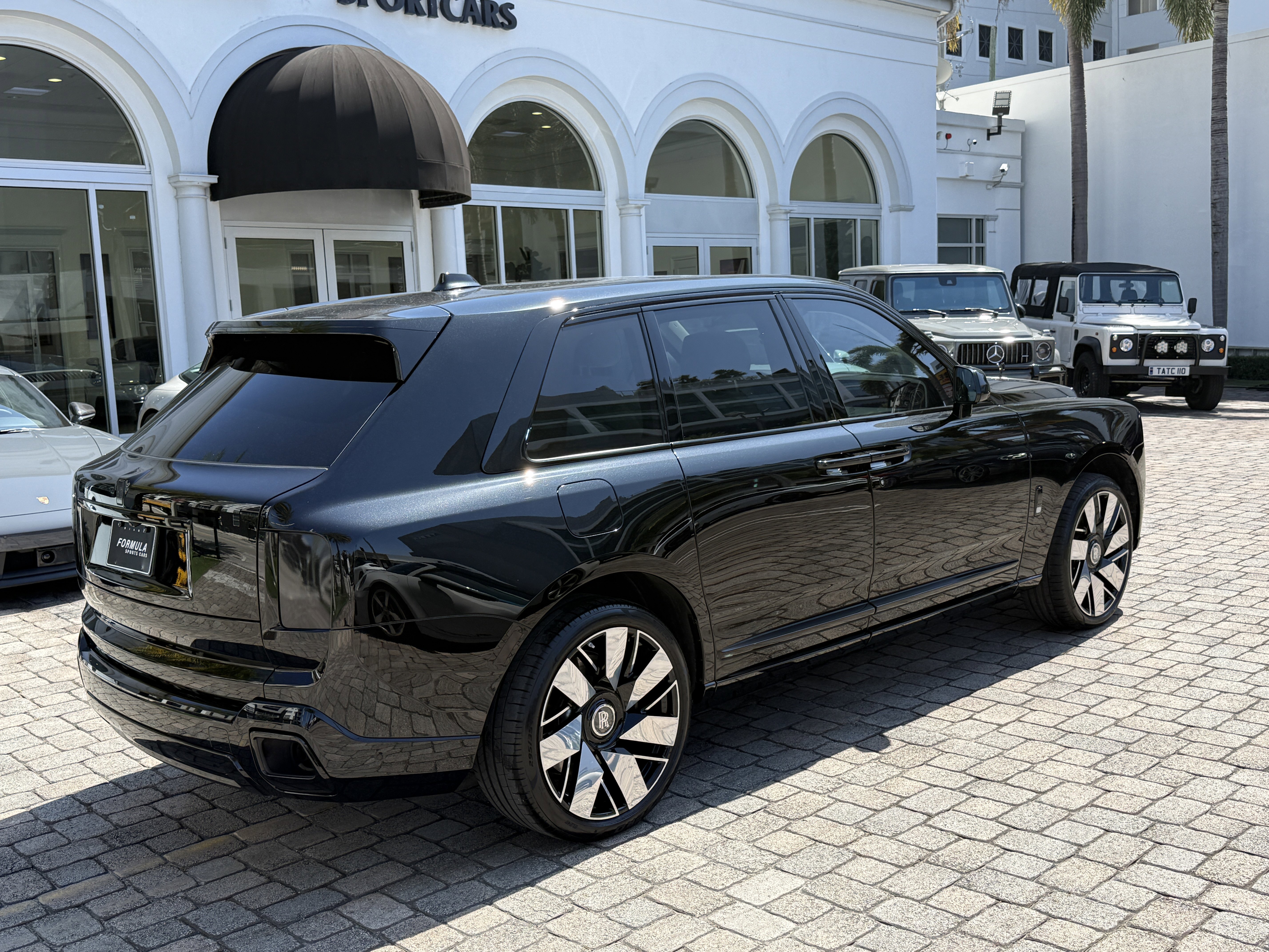 Used 2026 Rolls-Royce Cullinan AWD/4WD image 11