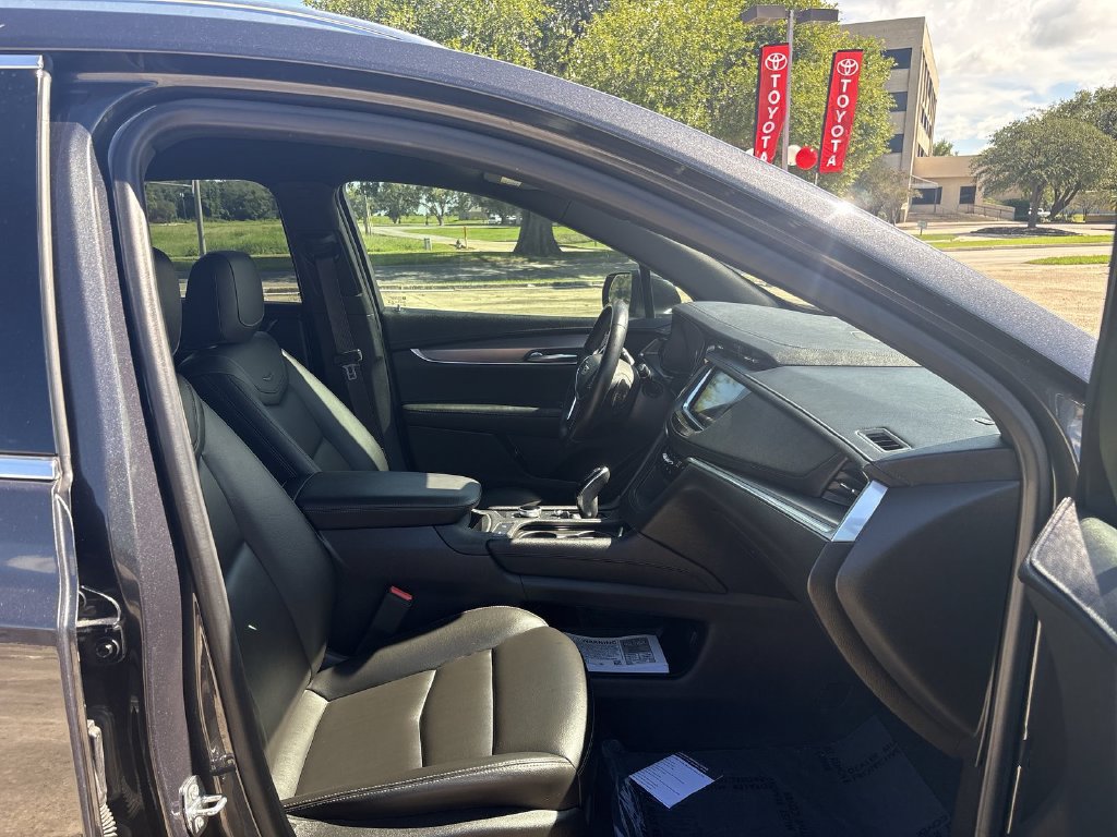 Used 2022 Cadillac XT5 Luxury FWD image 31