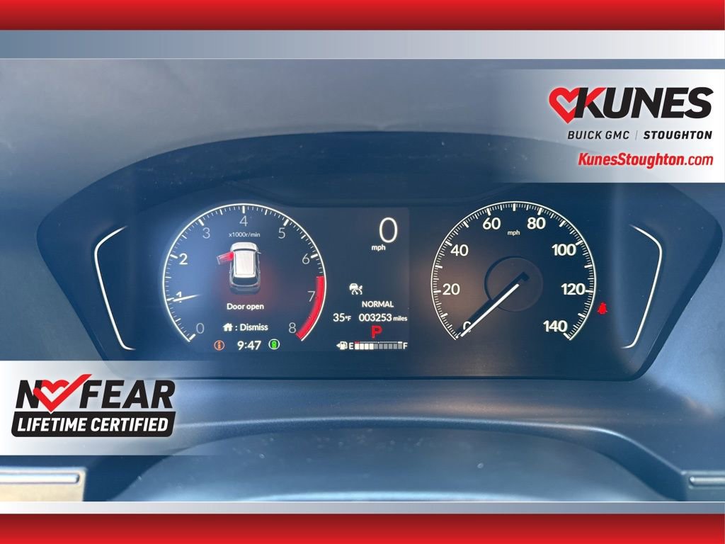 Used 2025 Honda Pilot TrailSport image 31