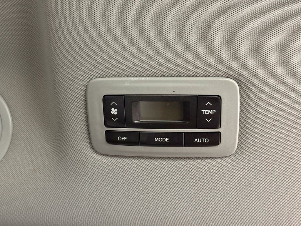 Used 2020 Toyota Sienna XLE w/ Carpet Mat Package FWD image 22