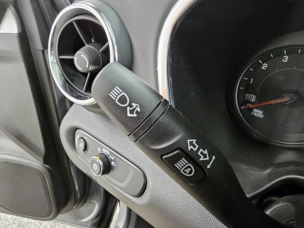 Used 2026 Chevrolet Blazer LT FWD image 33
