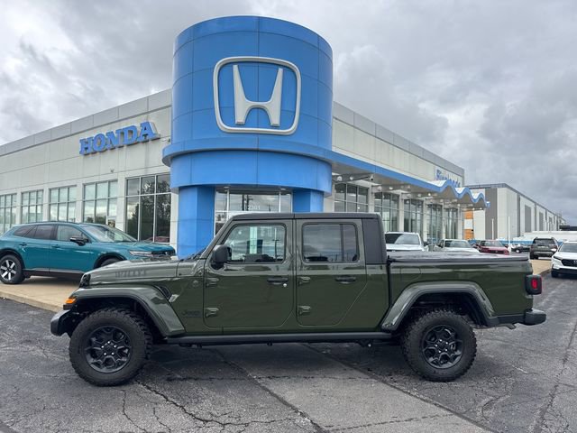 Used 2023 Jeep Gladiator Sport