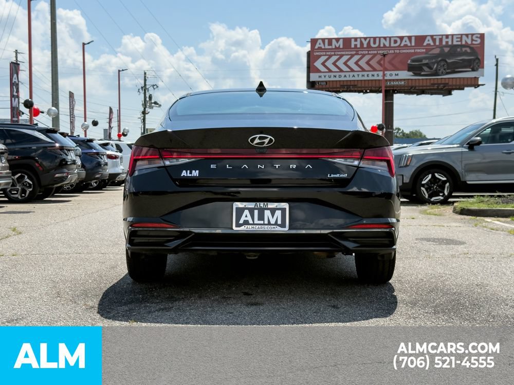 Used 2023 Hyundai Elantra Limited FWD image 5