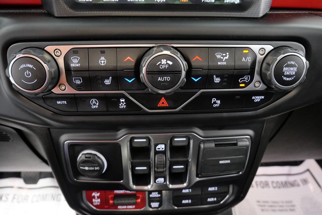 Used 2020 Jeep Gladiator Rubicon w/ Dual Top Group AWD/4WD image 28