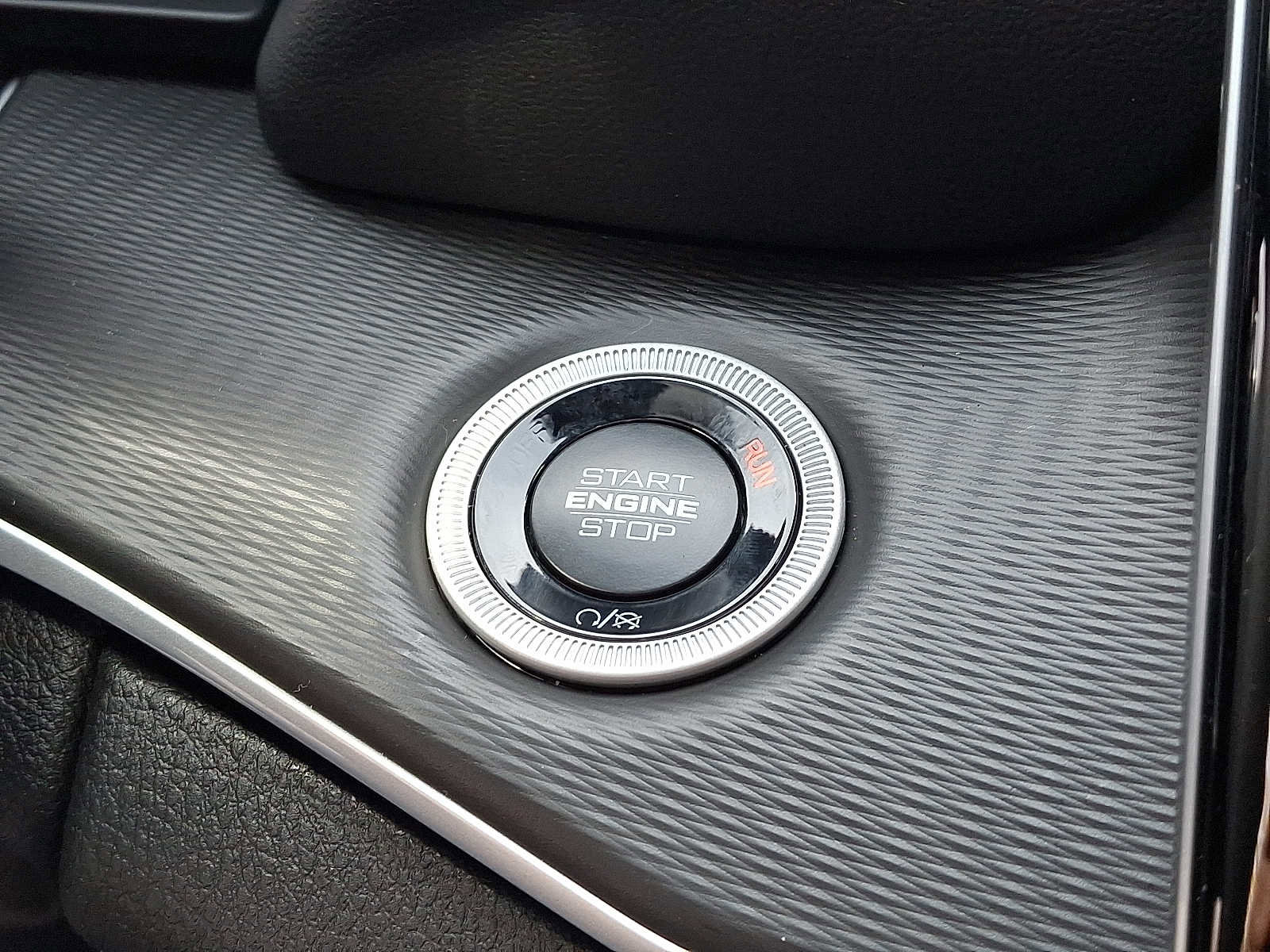 New 2025 Jeep Grand Cherokee Laredo X image 17