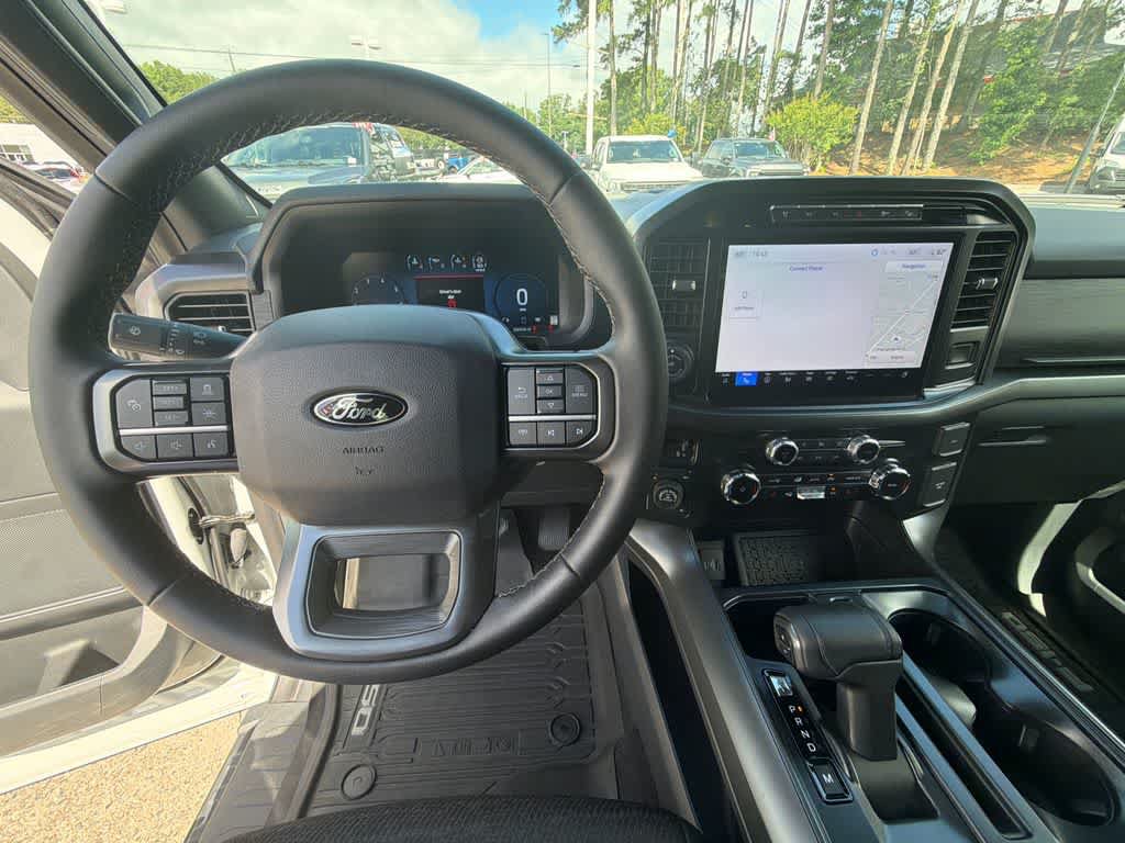 Used 2021 Toyota Corolla SE FWD image 18