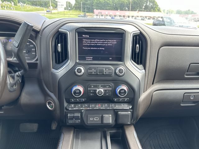 Used 2023 GMC Sierra 3500 Denali w/ Denali Ultimate Package AWD/4WD image 14