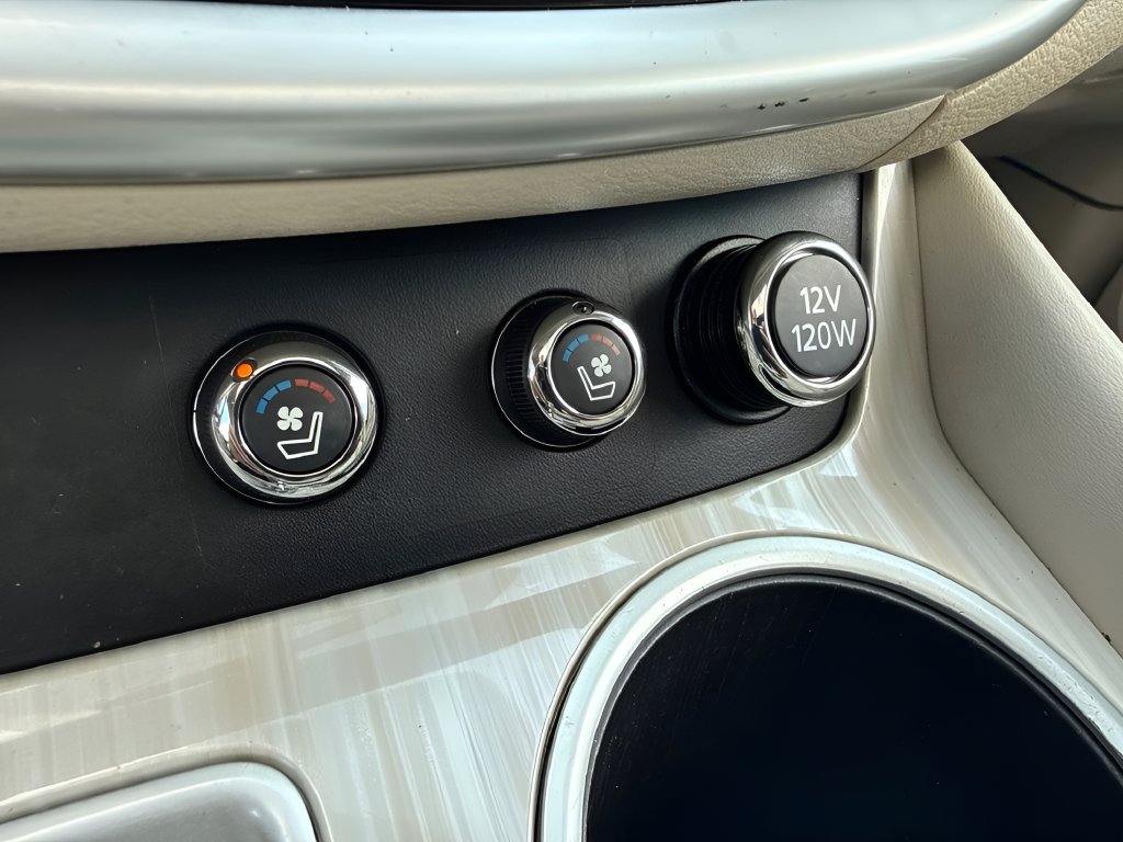 Used 2017 Nissan Murano Platinum w/ Platinum Technology Package FWD image 23
