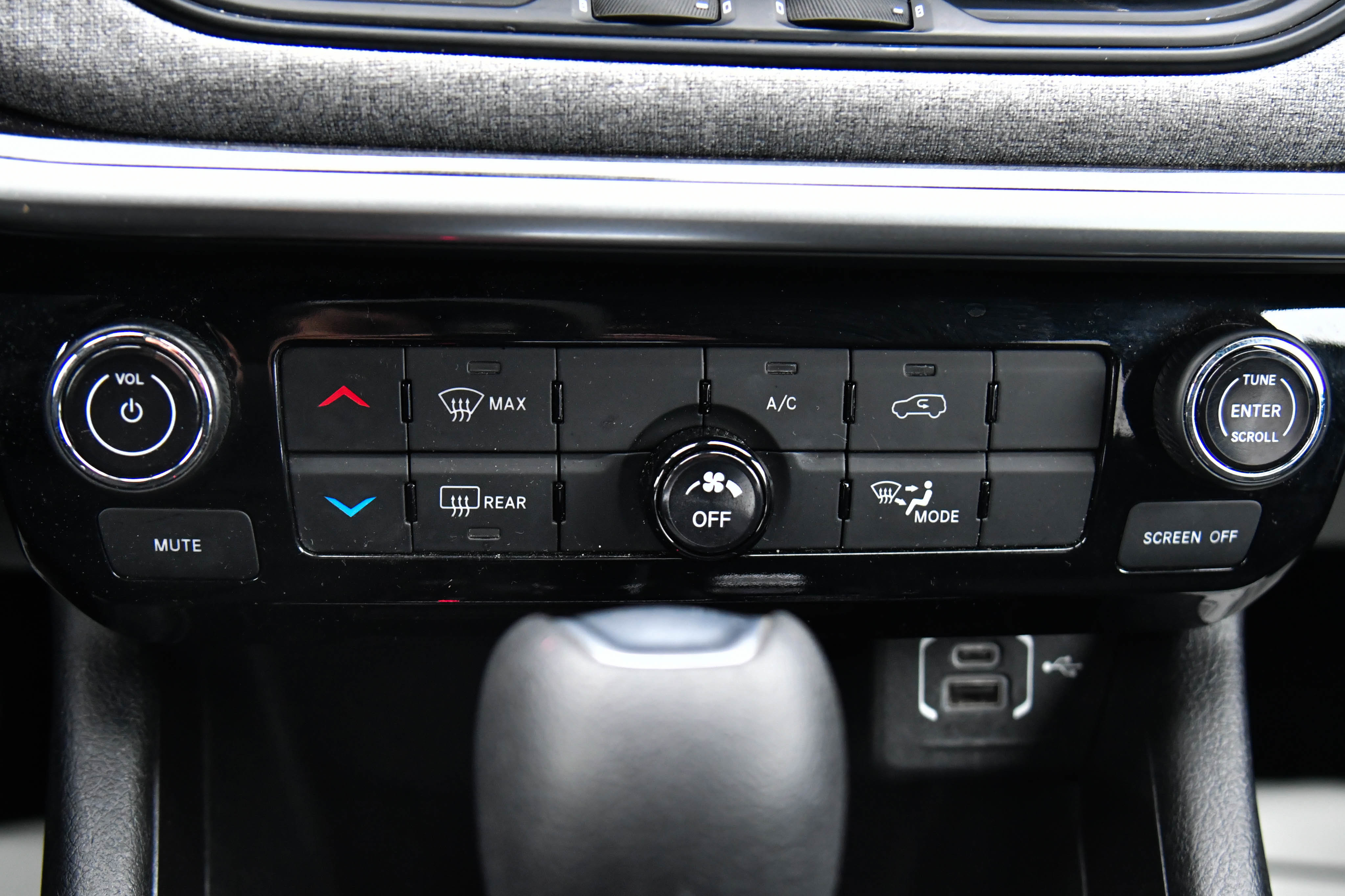 Used 2023 Jeep Compass Sport image 24